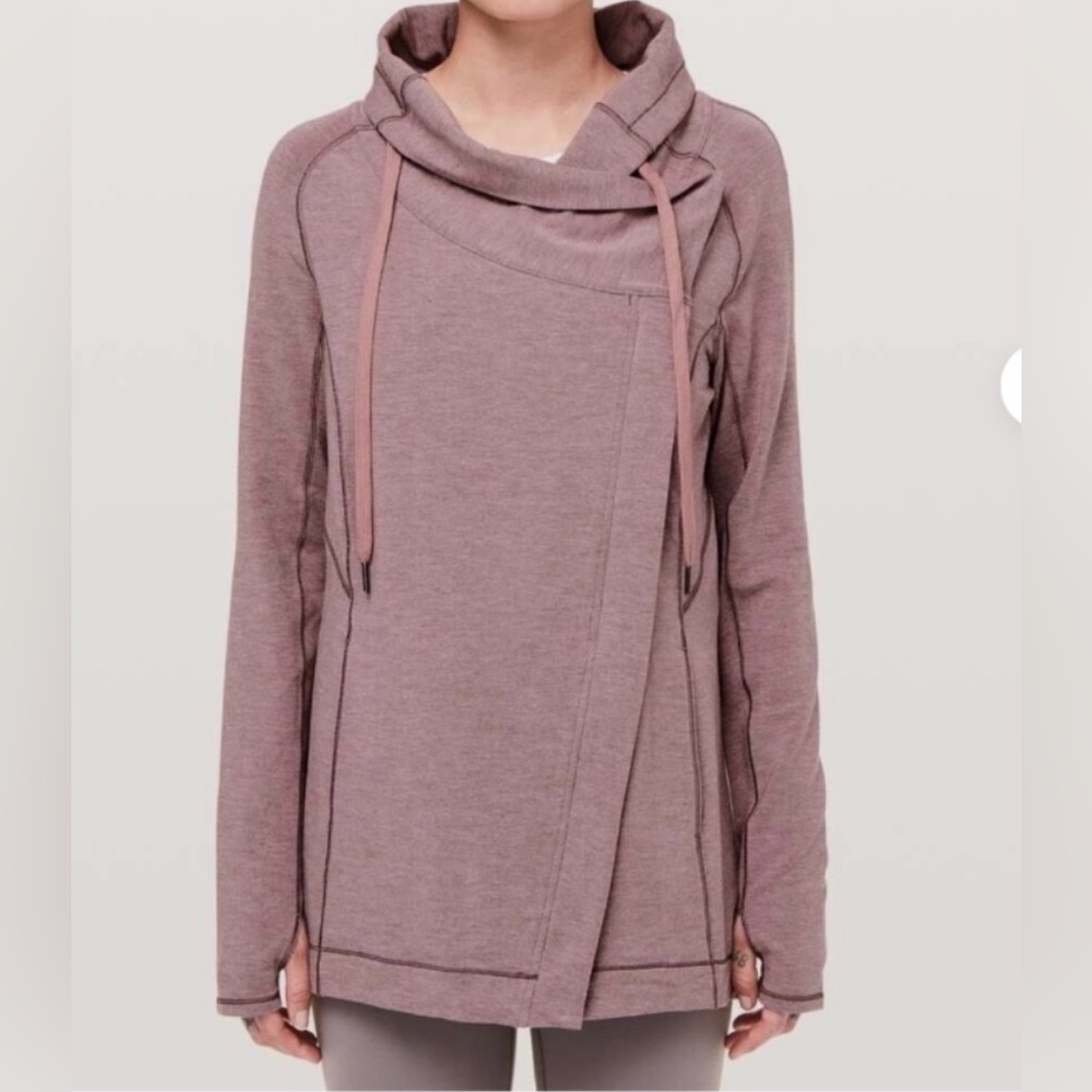NWT Lululemon Coast Easy Wrap